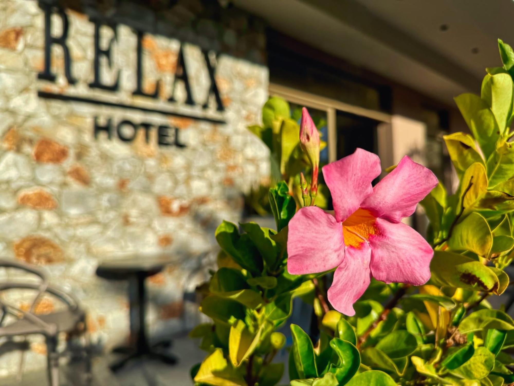 Relax Hotel ปาไลโอโกรา ภายนอก รูปภาพ